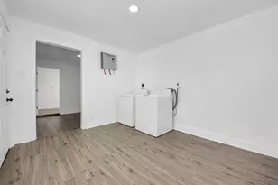 1203 W 6th St, Freeport, TX 77541 - Photo 21