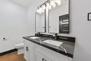 4929 Wilmington St A/B St, Houston, TX 77033 - Photo 25