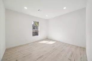 437 N Everton St, Houston, TX 77003 - Photo 13