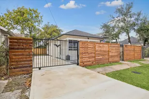 437 N Everton St, Houston, TX 77003 - Photo 1