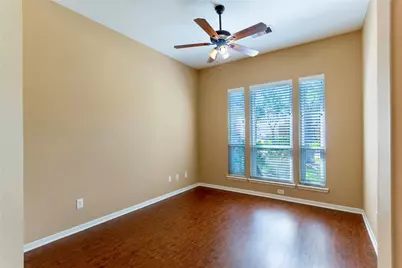 913 Elm Pointe Lane, League City, TX 77573 - Photo 9