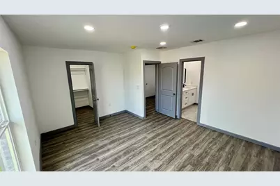 8803 Cottage Gate Lane, Houston, TX 77088 - Photo 15