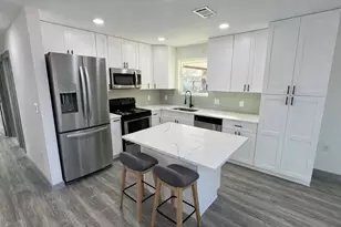 8803 Cottage Gate Ln, Houston, TX 77088 - Photo 5