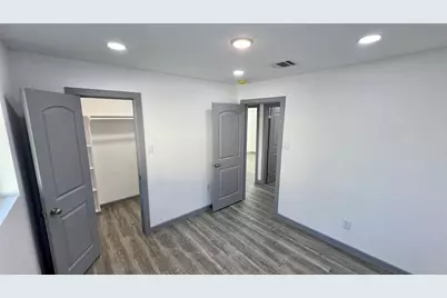 8803 Cottage Gate Lane, Houston, TX 77088 - Photo 25