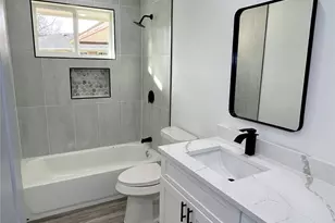 8803 Cottage Gate Ln, Houston, TX 77088 - Photo 23