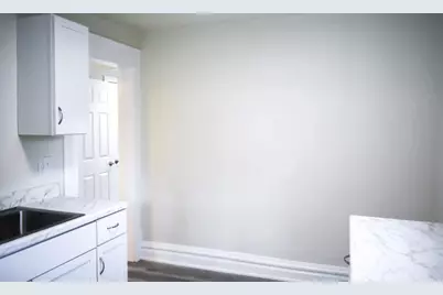 313 E St Joseph Street, Lansing, MI 48933 - Photo 5