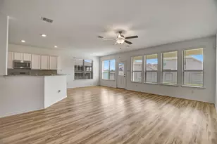 4327 Oakdale Mist Dr, Dickinson, TX 77539 - Photo 11