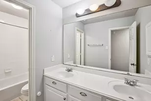 17711 Creek Bluff Ln, Cypress, TX 77433 - Photo 33
