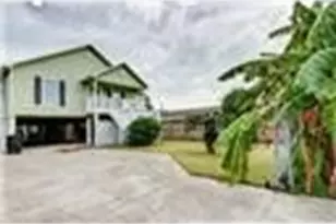 641 4th St, Dickinson, TX 77539 - Photo 3