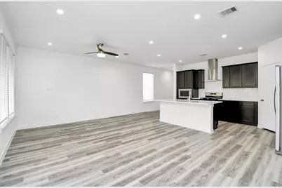 12316 Basilwood Drive, Houston, TX 77047 - Photo 9