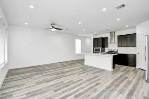 12316 Basilwood Dr, Houston, TX 77047 - Photo 9