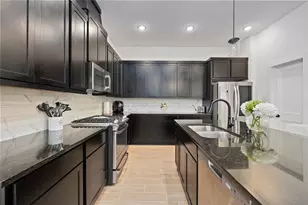 10014 Nectar Path, Iowa Colony, TX 77583 - Photo 9