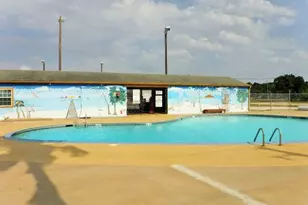 1535 Bayview Dr, Palacios, TX 77465 - Photo 23