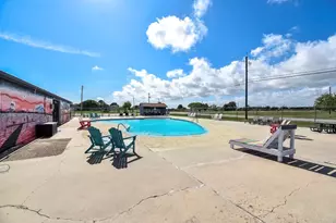 1535 Bayview Dr, Palacios, TX 77465 - Photo 37