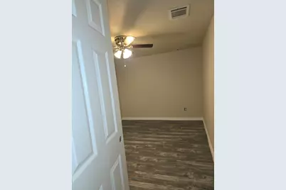 3234 Airline Drive, Houston, TX 77022 - Photo 9