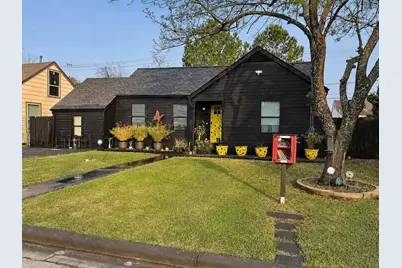 2043 Des Jardines Street, Houston, TX 77023 - Photo 1