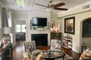 693 N 23rd St, Beaumont, TX 77706 - Photo 3