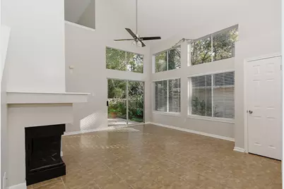 31 N Rushwing Circle, The Woodlands, TX 77381 - Photo 3