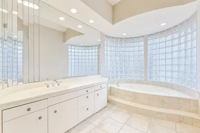 3 Hillside View Place, The Woodlands, TX 77381 - Photo 17