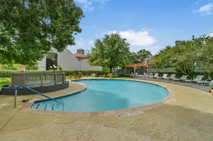 1400 Hermann Dr, Houston, TX 77004 - Photo 15