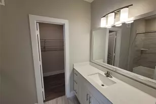 1620 Oak Tree Dr, Houston, TX 77080 - Photo 9