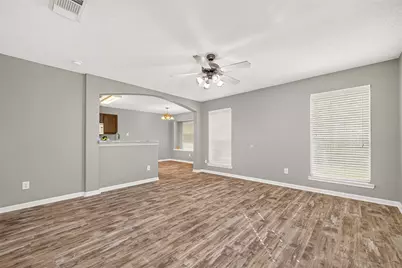 5437 N Buffalo Circle, Willis, TX 77378 - Photo 3