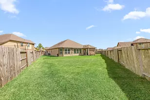 2406 Temple Crag Dr, Rosharon, TX 77583 - Photo 29