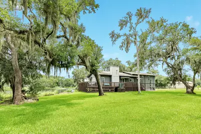 1 Buffalo Ct, Lake Jackson, TX 77566 - Photo 33