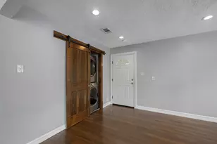 6918 Irvington Blvd, Houston, TX 77022 - Photo 3