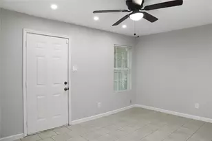 611 93rd St, Houston, TX 77012 - Photo 9