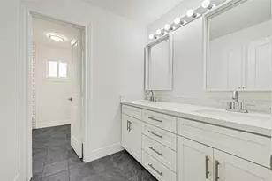 1923 Spillers Ln, Houston, TX 77043 - Photo 25
