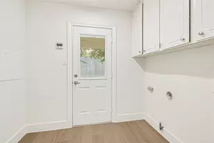 1923 Spillers Ln, Houston, TX 77043 - Photo 29