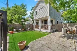 2719 Alabama St, Houston, TX 77004 - Photo 3
