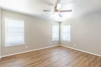 233 Park Place Circle #C, Waller, TX 77484 - Photo 9