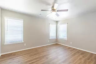233 Pk Pl Cir, Waller, TX 77484 - Photo 9