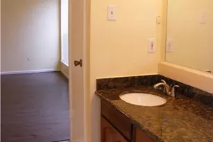 9226 Benthos Dr, Houston, TX 77083 - Photo 5