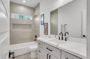 8012 Brandon St, Houston, TX 77051 - Photo 23