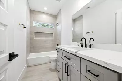 8012 Brandon Street, Houston, TX 77051 - Photo 25