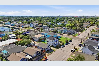 2115 26th Street, Galveston, TX 77550 - Photo 29