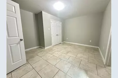 107 Altic Street #3, Houston, TX 77011 - Photo 13