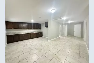 107 Altic Street #3, Houston, TX 77011 - Photo 3
