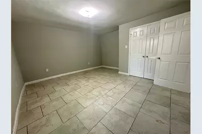 107 Altic Street #3, Houston, TX 77011 - Photo 9