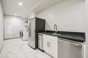 1717 Bissonnet St, Houston, TX 77005 - Photo 29