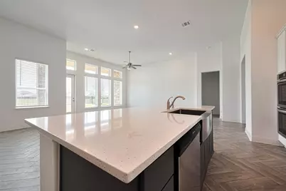 3019 Golden Isle Drive, Texas City, TX 77568 - Photo 13