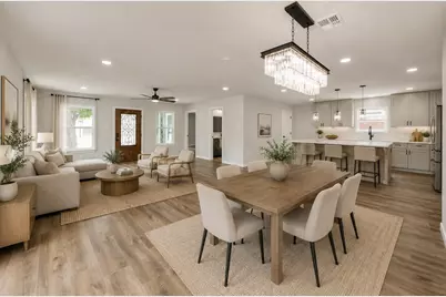 1218 Des Jardines Street, Houston, TX 77023 - Photo 9