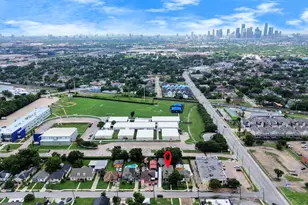 1218 Des Jardines St, Houston, TX 77023 - Photo 33