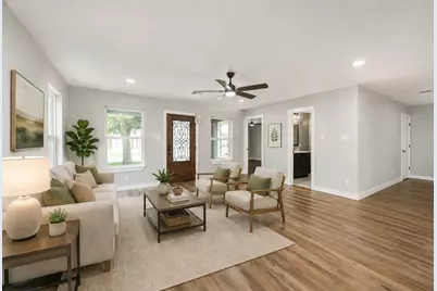 1218 Des Jardines Street, Houston, TX 77023 - Photo 11