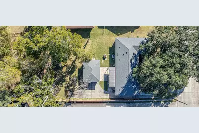 1108 18th Street N, Nederland, TX 77627 - Photo 3