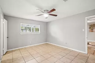 4202 Townes Forest Rd, Friendswood, TX 77546 - Photo 15