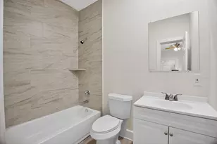 304 W Vulcan St, Brenham, TX 77833 - Photo 23